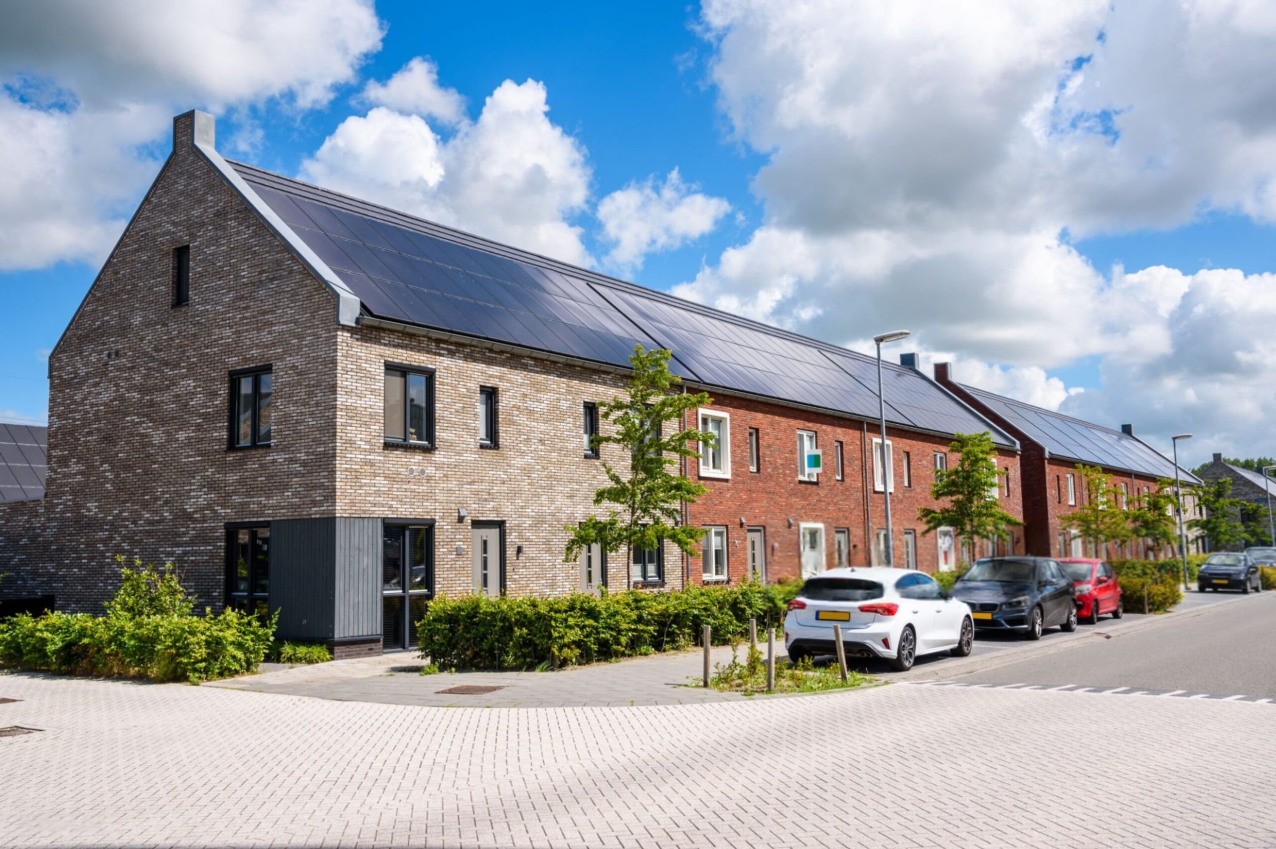 Bouwproject in uitvoering in Den Haag met vakmannen aan het werk